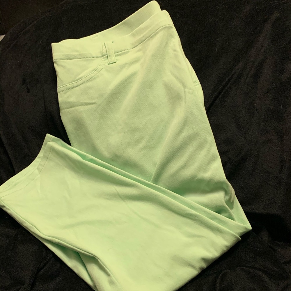 PAIR OF MINT COLORED JEANS